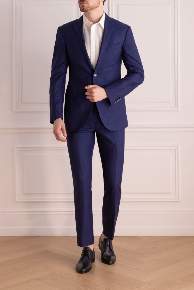 Corneliani көк жолақты жүн мен жібектен жасалған жалғыз төсті ерлер костюмі

 137502 - фото 2