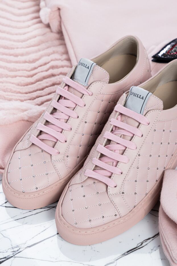 Women's leather quilted sneakers in pink - photo 2