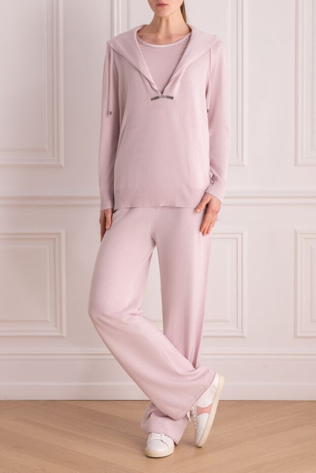Tonet pink walking suit with hood and decorative clasp for women 154603 - photo 2