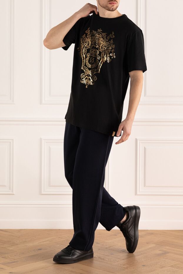 Billionaire a luxurious black t-shirt with a large baroque coat of arms embossed in gold 157888 - photo 2