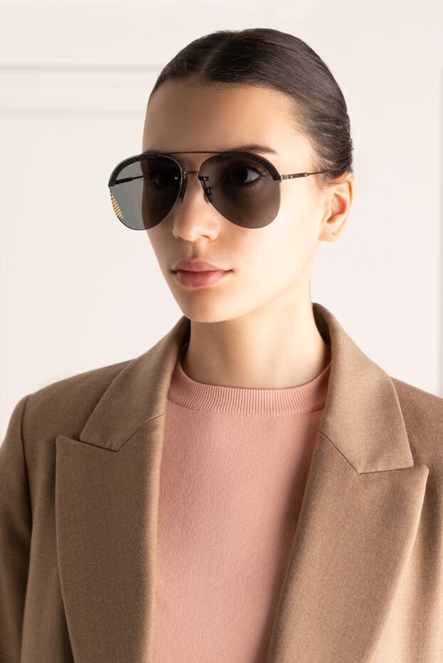 Bottega Veneta күннен қорғайтын әйелдерге арналған қара авиатор көзілдірігі 161153 - фото 2