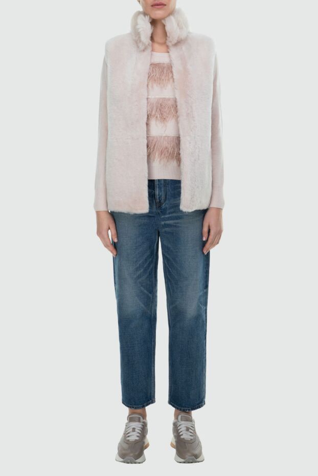 Peserico women's light-colored vest made of natural fur with a stand-up collar
 164064 - photo 2