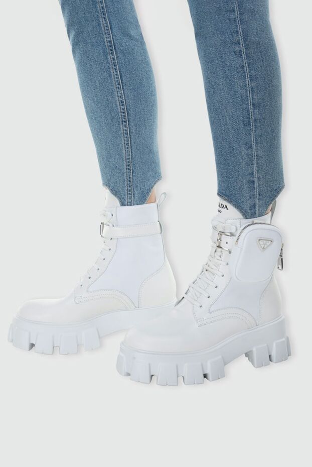 Prada women's white boots with a logo pouch 164342 - photo 2