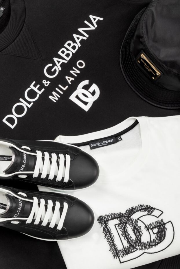 Dolce & Gabbana men's minimalist white t-shirt with expressive logo 168481 - photo 2