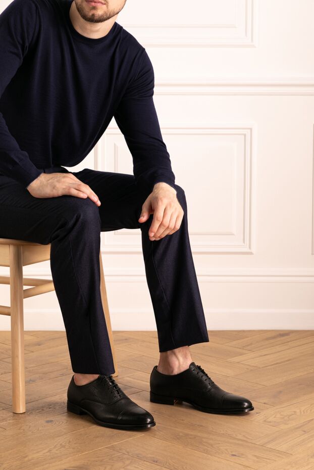 Doucal`s men's shoes made of genuine textured leather with a cap-toe seam
 168504 - photo 2