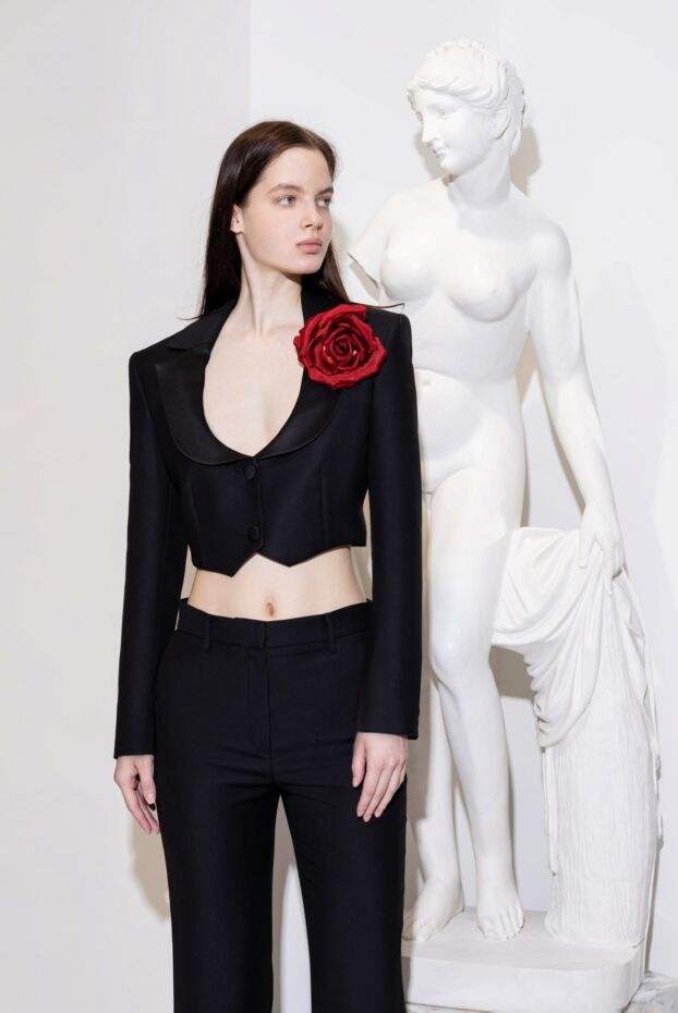 Saint Laurent брошь женская шелковая бордовая в виде объемной розы 170589 - фото 2