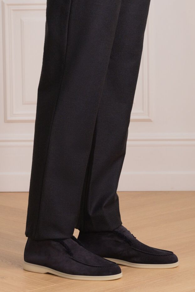 Dark blue men's winter loafers made of suede with fur

 - photo 2