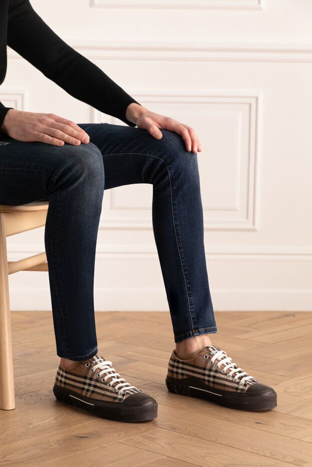 Burberry men's brown sneakers with white laces 173363 - photo 3