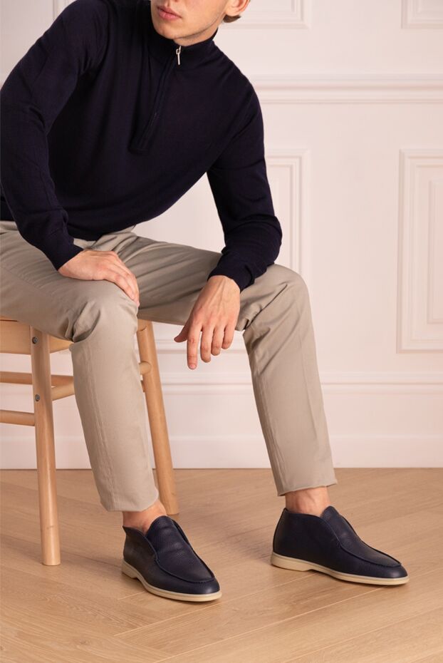 Men's blue loafers made of genuine leather and fur on a flexible contrasting sole - photo 2