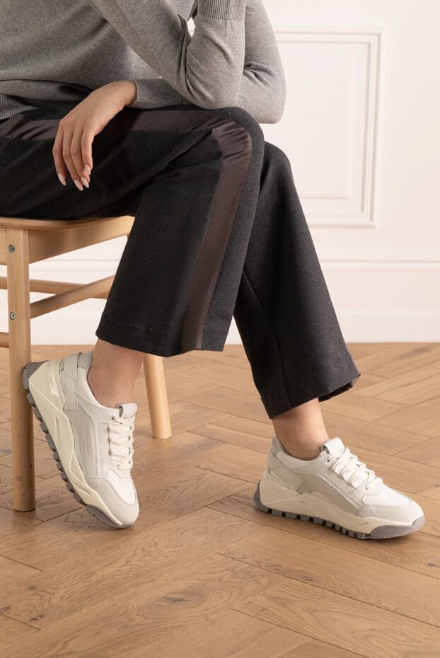 Santoni  әйелдерге арналған ақ полиэстерден және күдеріден жасалған кроссовкалар 174940 - фото 2
