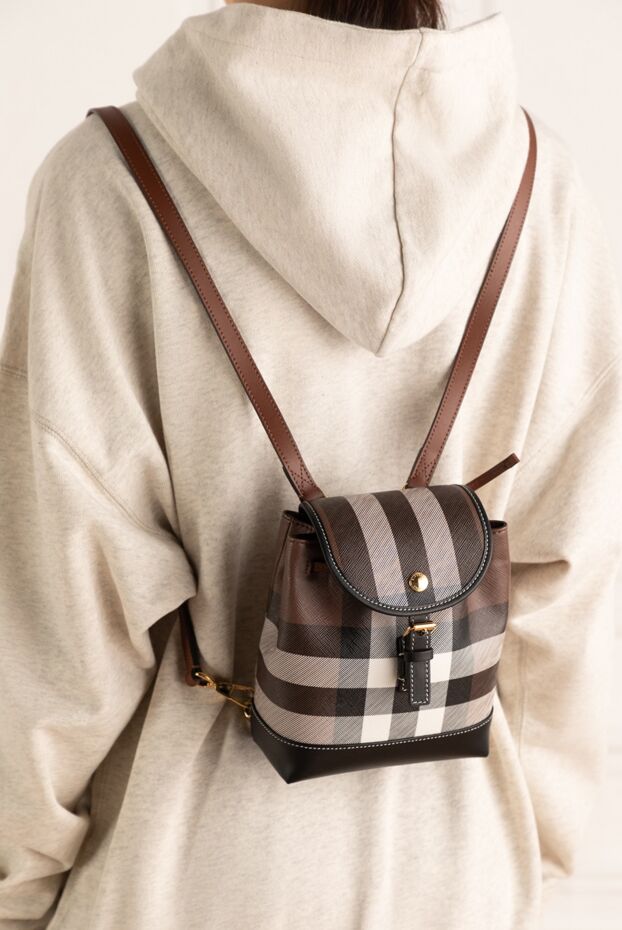 Burberry рюкзак из хлопка и полиуретана коричневый женский 175233 - фото 3