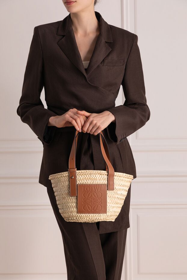 Loewe сумка из соломки и натуральной кожи женская бежевая 178728 - фото 2