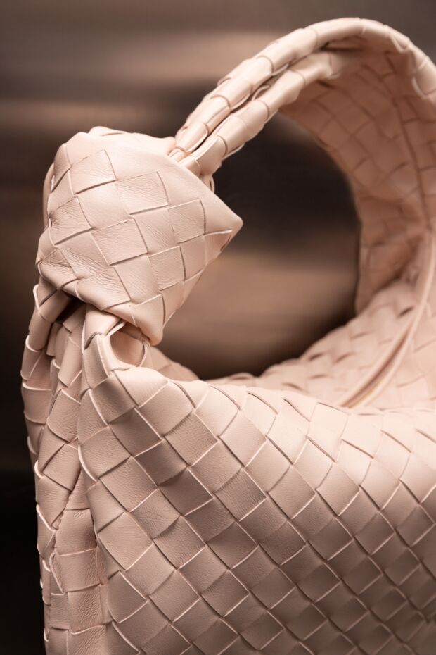Bottega Veneta сумка женская розовая из натуральной кожи 179216 - фото 2