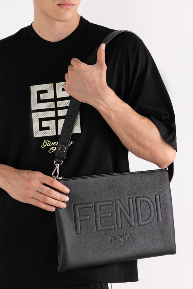 Fendi black rectangular leather bag with embossed logo
 180644 - photo 2