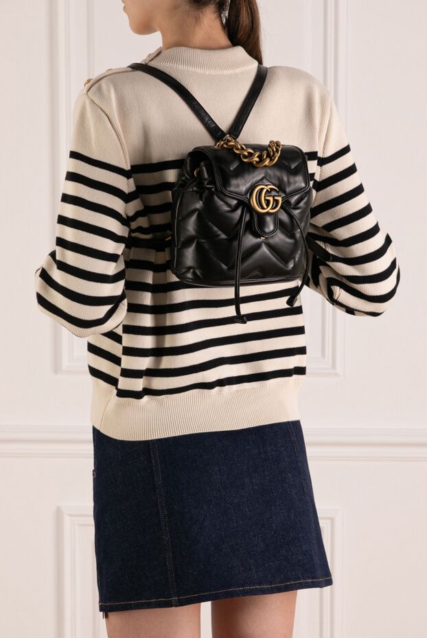 Gucci миниатюрный рюкзак gg marmont черный женский 180742 - фото 2