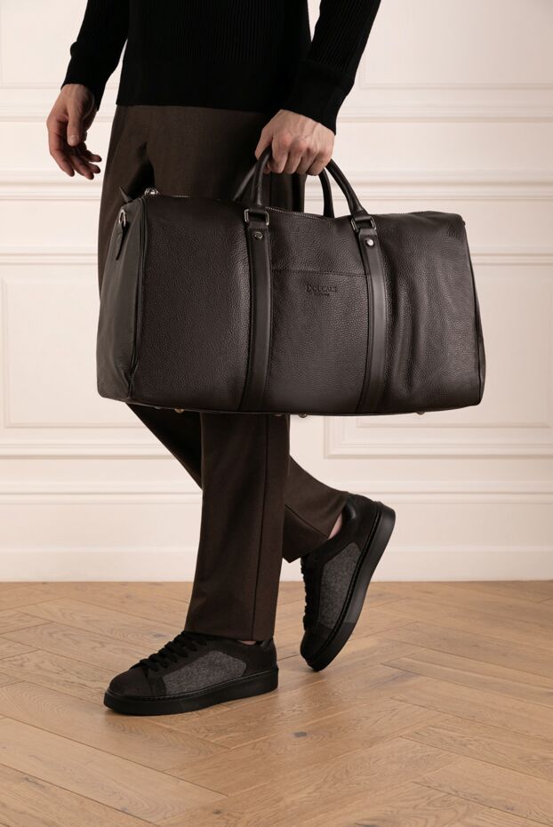 Brown grained leather travel bag - photo 2