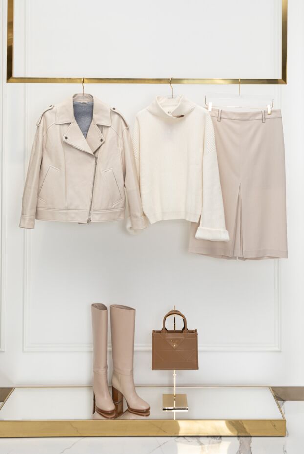 Brunello Cucinelli beige wool skirt with slit 181169 - photo 2