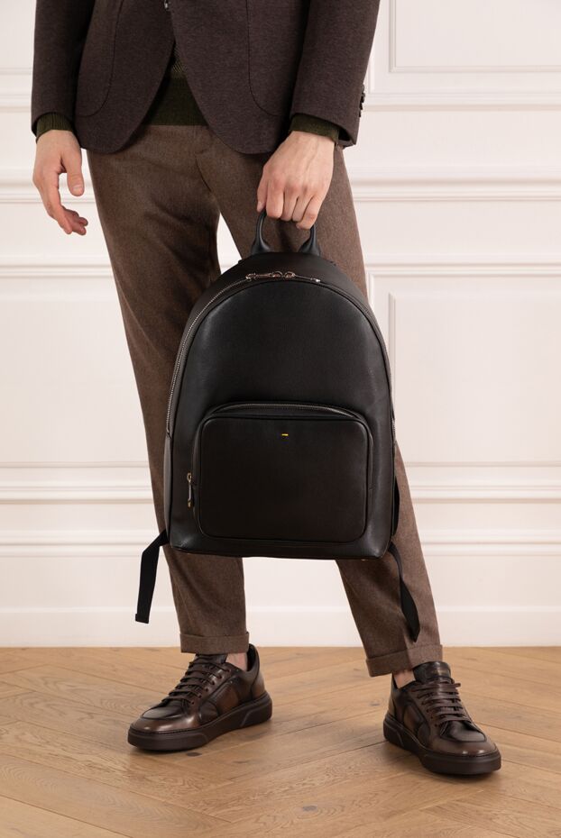 Doucal`s men's black backpack made of genuine leather with a silver zipper
 184657 - photo 2