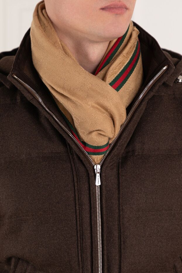 Gucci бежевый шарф мужской с бахромой 185538 - фото 2