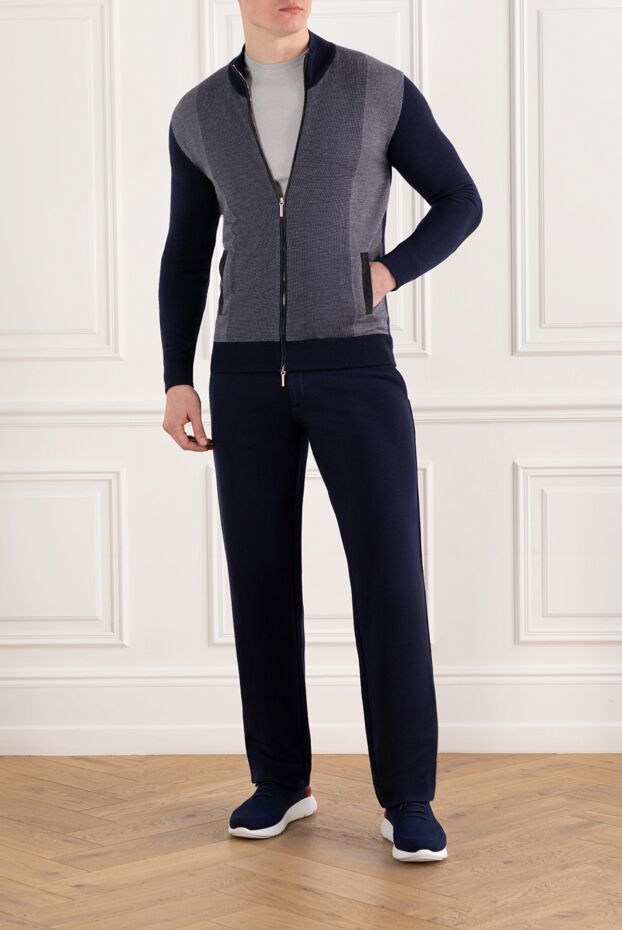 Blue sports jacket for men with a zipper - photo 2