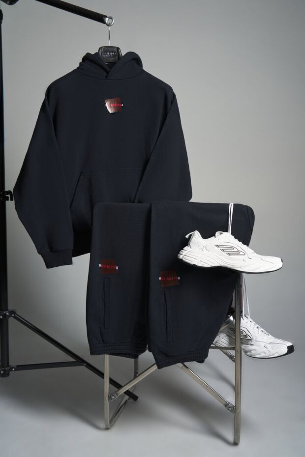 Balenciaga артқы жағы қара шалбармен қапталған ерлер костюмі свиттері 189930 - фото 2