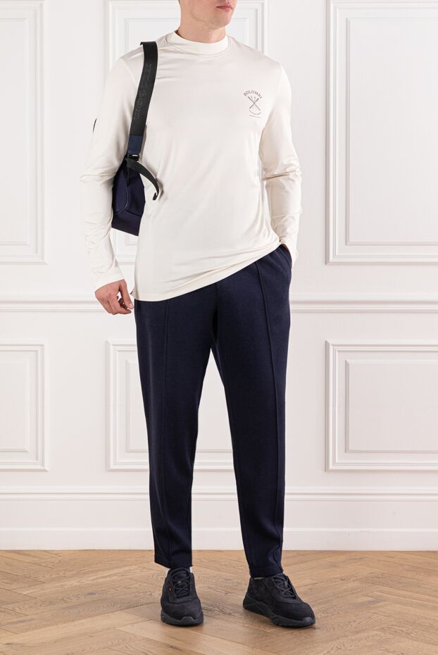 A light-colored silk sweatshirt with a simple logo - photo 2