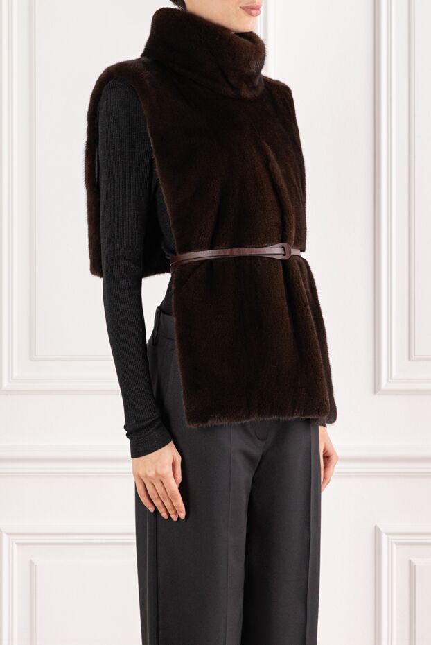 FG Furs brown smooth mink vest with a stand-up collar
 191567 - photo 3
