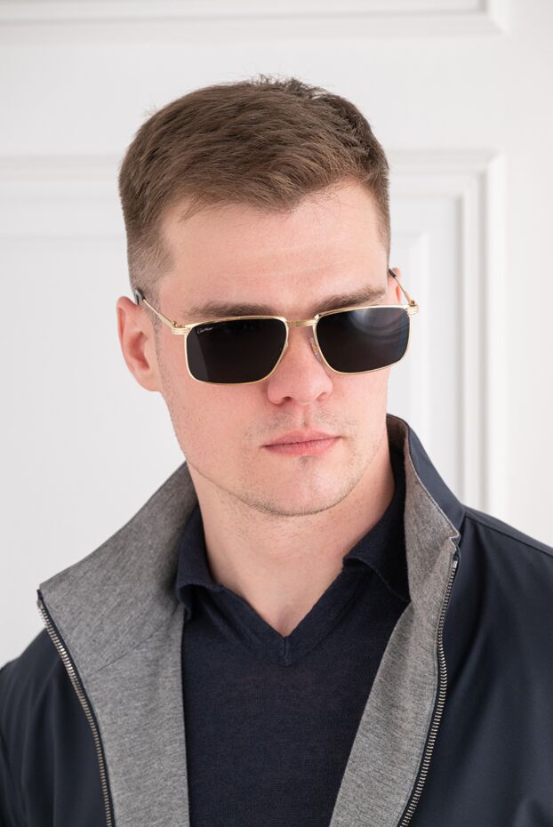 Cartier rectangular sunglasses with gold trim 194782 - photo 2