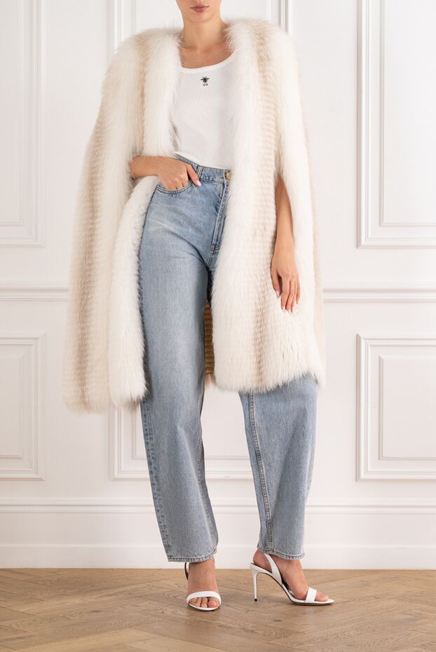FG Furs light mink fur cape with fox trim 195365 - photo 2