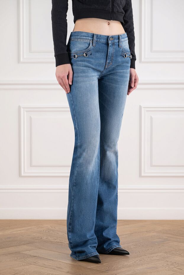 Gucci синие расклешенные джинсы с металлическим декором horsebit 196355 - фото 3