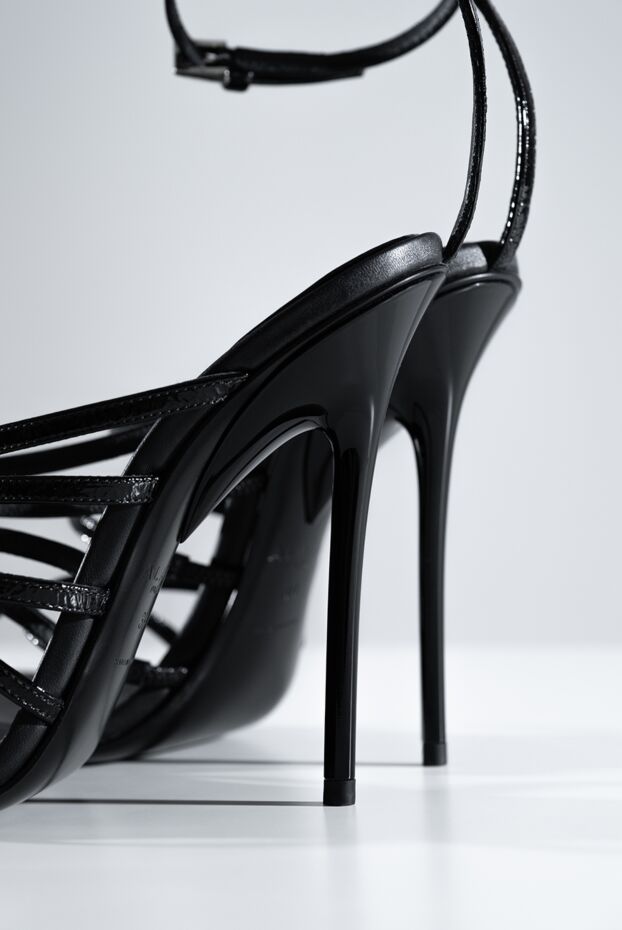 Alaia black patent leather stiletto sandals with thin straps 197134 - photo 2