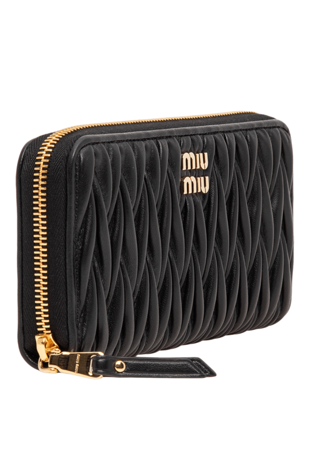 Miu Miu black leather wallet with signature matelasse stitching and a zip-around closure 197734 - photo 3