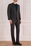 Corneliani Костюм мужской из шерсти серый - Шлица. 100% шерсть. Пуговицы, крючок. Нагрудный карман, два кармана с клапанами. Карманы (внутренние): Три кармана. Два боковых кармана, два кармана сзади на пуговицах. 100% купро. Страна производитель: Италия. Уход: специализированная чистка - фото 3