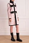 Giambattista Valli Пальто розовое женское - кожаные вставки, бархатный декор, горох. 79% шерсть, 15% полиамид, 3% кашемир, 3% полиэстер. кнопки. четыре боковых кармана. Страна производитель: Италия. Уход: специализированная чистка - фото 3