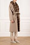 Fabio Gavazzi Sheepskin coat made of natural fur beige for women - fur collar, belt. 100% natural fur, leather. Closure: zipper. two side pockets. Country of origin: Italy. Care: specialized cleaning - photo 3