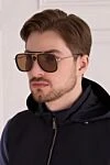 Очки для защиты от солнца из металла и пластика коричневые мужские Tom Ford - лого на линзе. защита от ультрафиолета, защита от царапин, чехол в комплекте. пластик, металл. Страна производитель: США. Уход: специализированная чистка - фото 2