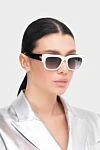 Солнцезащитные очки белые женские с черными дужками Balmain - защита от ультрафиолета. пластик, металл. Страна производитель: Италия. Уход: специализированная чистка - фото 2