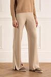 Loro Piana Cashmere beige pants for women - free cut, slits on the legs. 100% cashmere. elastic belt. Country of origin: Italy. Care: specialized cleaning - photo 3