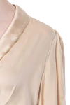 Платье-мини женское бежевое шелковое с длинными рукавами и поясом Zimmermann - V-образный вырез, пояс на талии. шёлк. Застёжка: завязки. Страна производитель: Италия. Уход: специализированная чистка - фото 6
