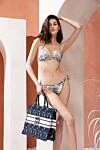Раздельный купальник из полиамида и эластана белый женский Dior - фантазийный узор. 74% полиамид, 26% эластан. завязки. Страна производитель: Франция. Уход: специализированная чистка - фото 8