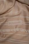 Burberry Шарф из шерсти и шелка бежевый женский из шерсти и шелка - клетчатый узор. 46% шерсть, 36% хлопок, 18% шелк. Страна производитель: Италия. Уход: специализированная чистка - фото 3