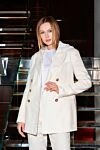 Костюм со штанами и вискозы белый женский Loro Piana - узор полоска. 95% шелк, 5% вискоза. пуговицы. один нагрудный карман, два боковых кармана. Страна производитель: Италия . Уход: специализированная чистка - фото 8