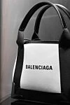 Balenciaga Сумка женская белая из текстиля - логотип бренда. хлопковый холст и телячья кожа. Размер: Д25 x В19 x Ш7 см. Страна производитель: Италия. Уход: специализированная чистка - фото 7