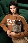 Әйелдерге арналған тоқыма қоңыр сөмкесі Gucci - Декорация: қызыл және жасыл желілік таспа. Құрамы: тоқыма. Өлшемі: W 20,5 x H 26 x D 11 см. Баудың ұзындығы: алынбалы және реттелетін 53 см иық бауы. Тұтқа: биіктігі 12 см былғары тұтқа. Қалталар: ашық қалта және ішіндегі смартфон қалтасы. Жабылуы: жіпті жабу. Шығарылған елі: Италия. Күтім: мамандандырылған тазалау - фото 8