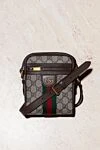 Cумка на плечо Ophidia GG бежевая мужская Gucci - логотипом Double G, полоса WEB, Фурнитура золотистого цвета. 100% текстиль GG Supreme бежевого цвета . Размер: Ш 14,5 х В 18 х Г 6 см. Ремень: съемный регулируемый плечевой ремень высотой 55 см. карман на молнии спереди.  застежка-молния. Страна производитель: Италия. Уход: специализированная чистка - фото 6