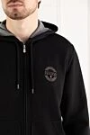 Brunello Cucinelli Сорғышы мен логотипі бар қара спорттық костюм - Декорация: бренд логотипі. Қосымша: сорғыш. Құрамы: 64% мақта, 26% нейлон, 6% кашемир, 4% жібек. Жабу: найзағай. Қалталар: екі бүйір қалта. Шығарылған елі: Италия. Күтім: арнайы тазалау - фото 5
