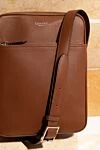 Serapian North South messenger bag in Cachemire leather - fittings with palladium finish. Italian wrinkled calfskin. Dimensions: 22x28x8 cm. Strap: Fixed adjustable shoulder strap. Closure: single zipper. front zip pocket. Country of manufacture: Italy. Care: specialized cleaning - photo 7