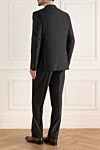 Жүн мен жібектен тігілген ерлер костюмі, сұр түсті Brioni - саңылау. Құрамы: 88% жүн, 12% жібек. Жабу: түймелер, ілмек. Қалталар (сыртқы): кеуде қалтасы, екі қалталы қалта. Қалталар (ішкі): үш қалта. Шалбар қалталары: екі бүйір қалта, түймелері бар екі артқы қалта. Астарлығы: 100% мельгерь. Шығарылған елі: Италия. Күтім: арнайы тазалау - фото 4