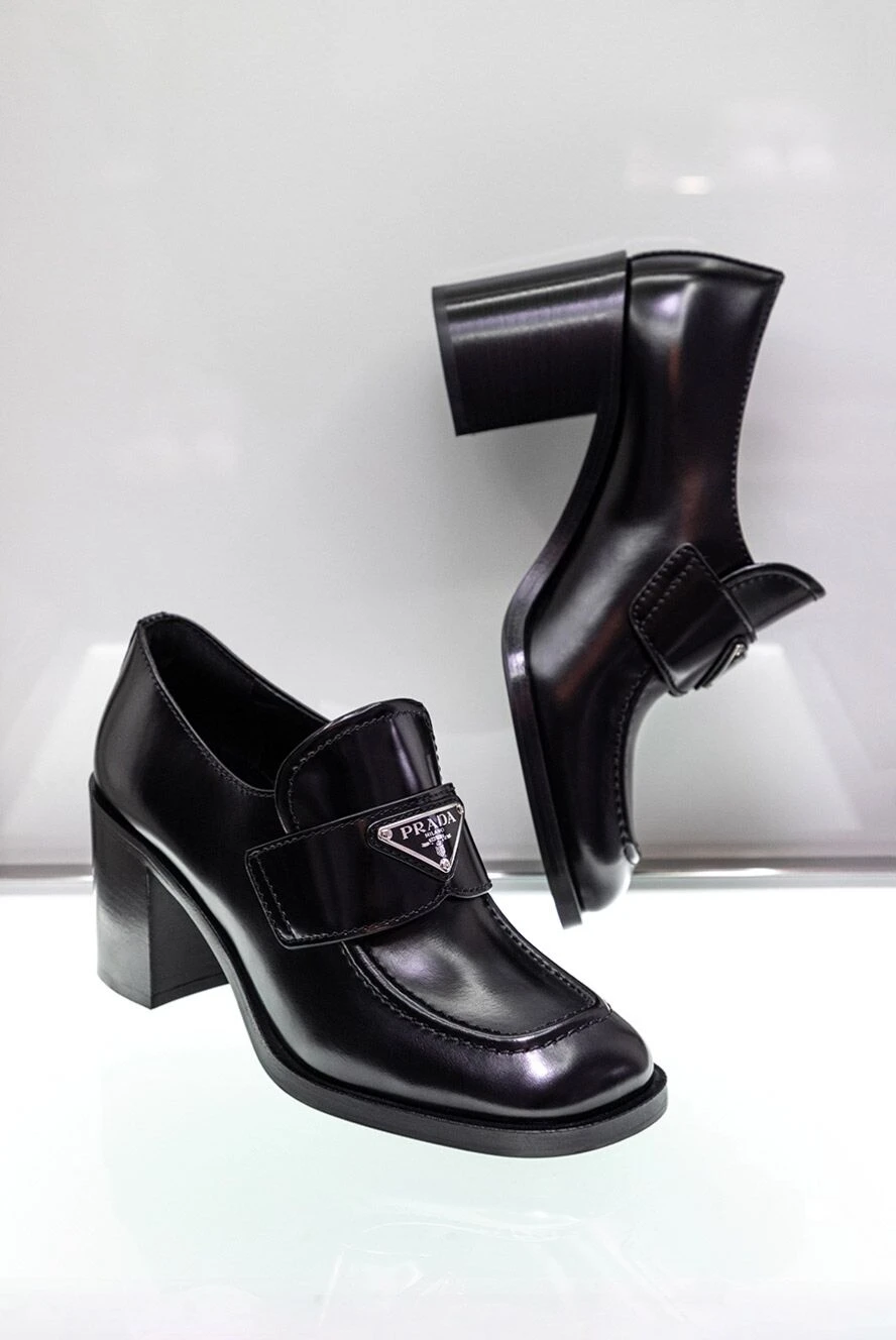 Prada black leather loafers with a chunky heel women's 175139