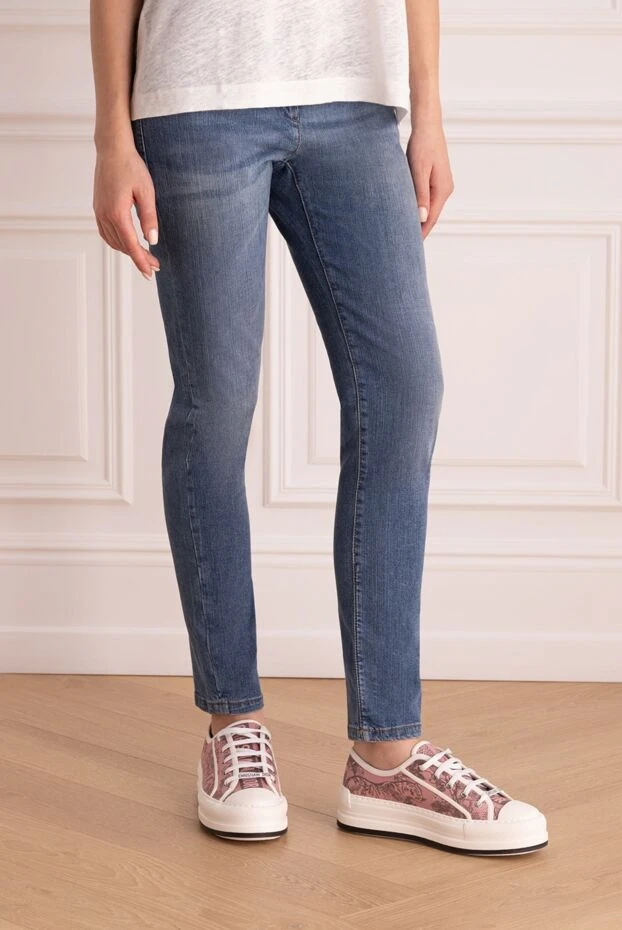 Brunello Cucinelli джинсы синие женские с эффектом легких потертостей 134132 - фото 3